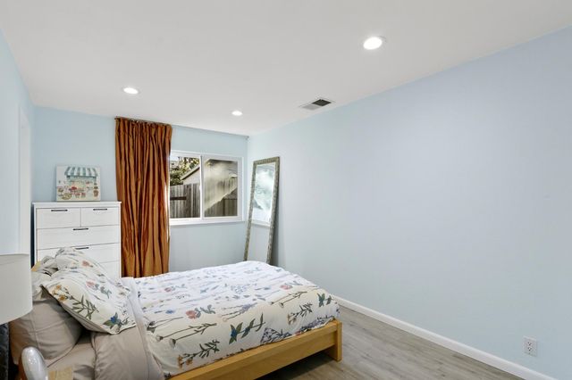 4318 Cowell Blvd, Davis, CA 95618