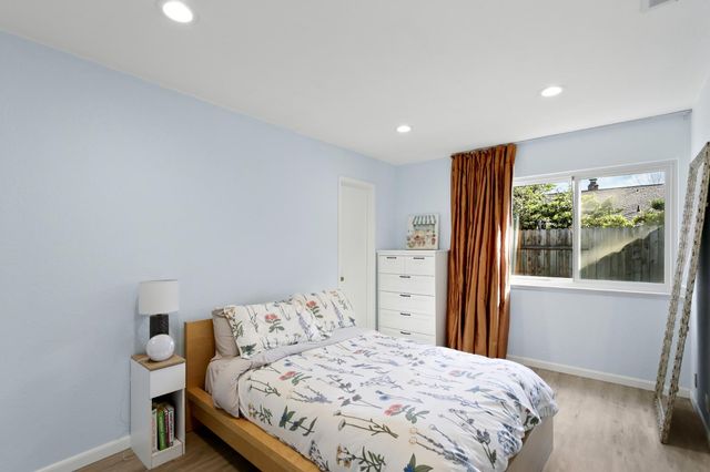 4318 Cowell Blvd, Davis, CA 95618