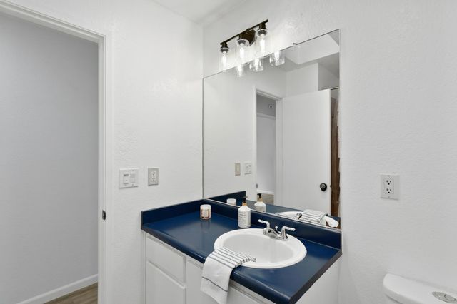 4318 Cowell Blvd, Davis, CA 95618