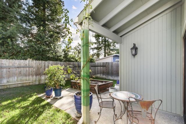 4318 Cowell Blvd, Davis, CA 95618