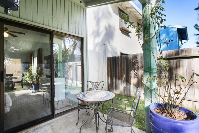 4318 Cowell Blvd, Davis, CA 95618