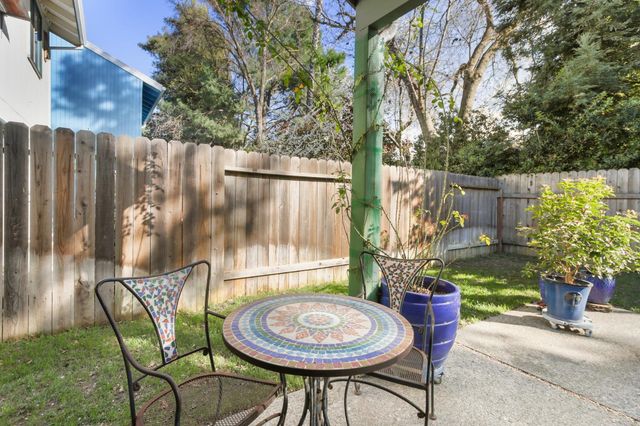 4318 Cowell Blvd, Davis, CA 95618