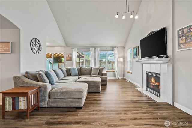 310 Orting Avenue NW, Orting, WA 98360