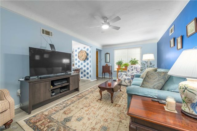 4210 W 217th Street, Fairview Park, OH 44126