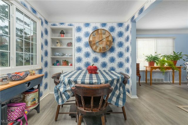 4210 W 217th Street, Fairview Park, OH 44126