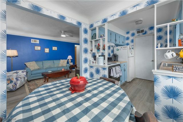 4210 W 217th Street, Fairview Park, OH 44126