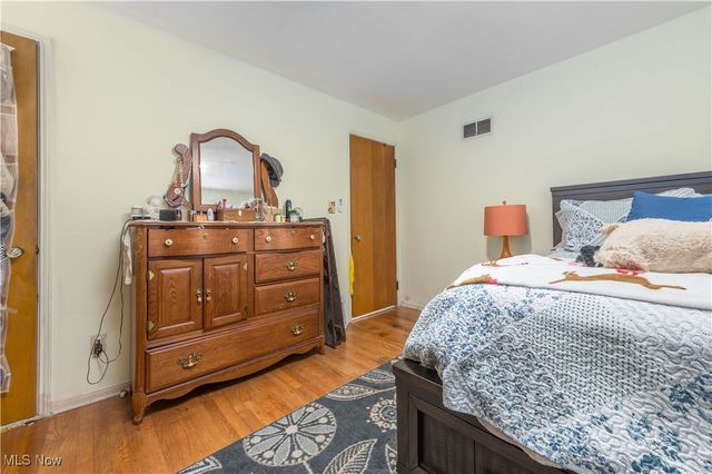 4210 W 217th Street, Fairview Park, OH 44126