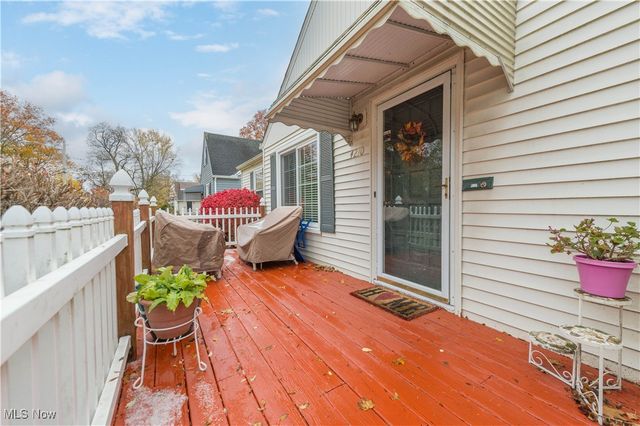 4210 W 217th Street, Fairview Park, OH 44126