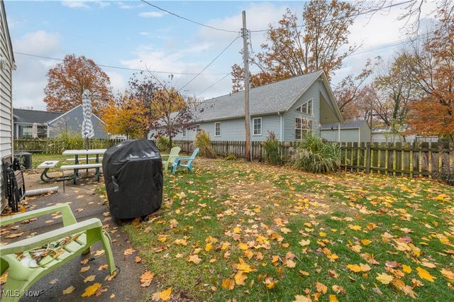 4210 W 217th Street, Fairview Park, OH 44126