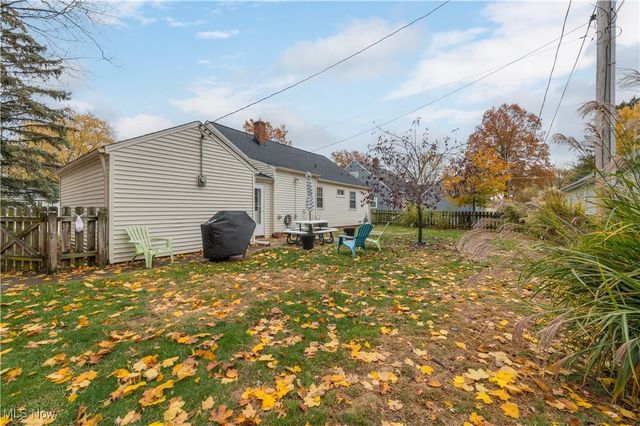 4210 W 217th Street, Fairview Park, OH 44126