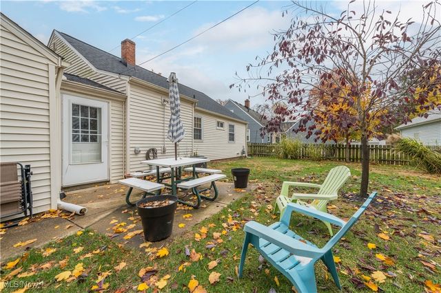 4210 W 217th Street, Fairview Park, OH 44126