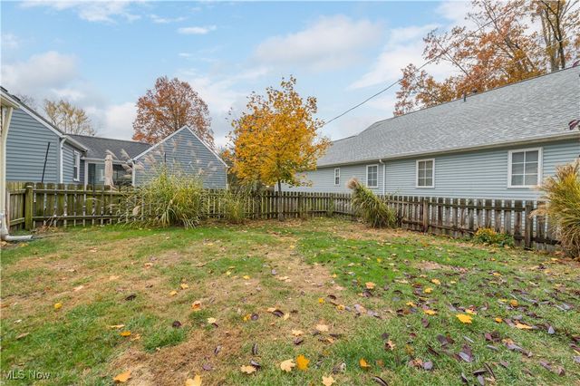 4210 W 217th Street, Fairview Park, OH 44126