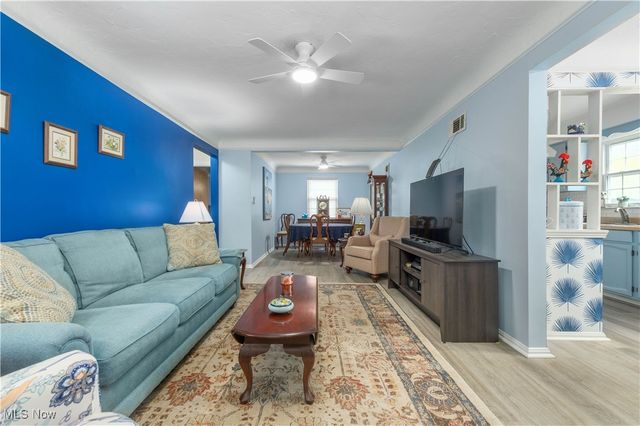 4210 W 217th Street, Fairview Park, OH 44126