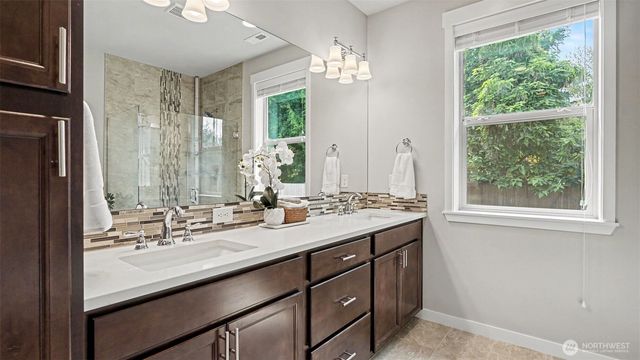 5015 327th Avenue NE, Carnation, WA 98014