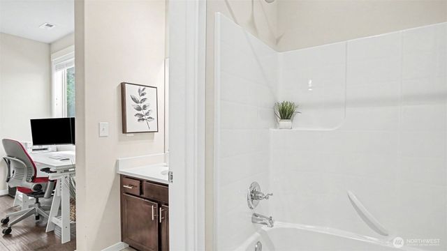 5015 327th Avenue NE, Carnation, WA 98014