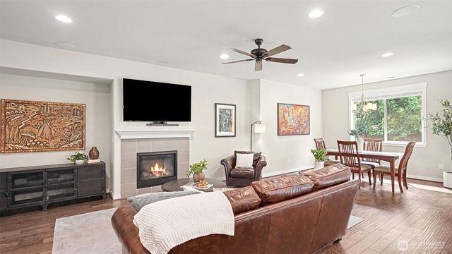 5015 327th Avenue NE, Carnation, WA 98014