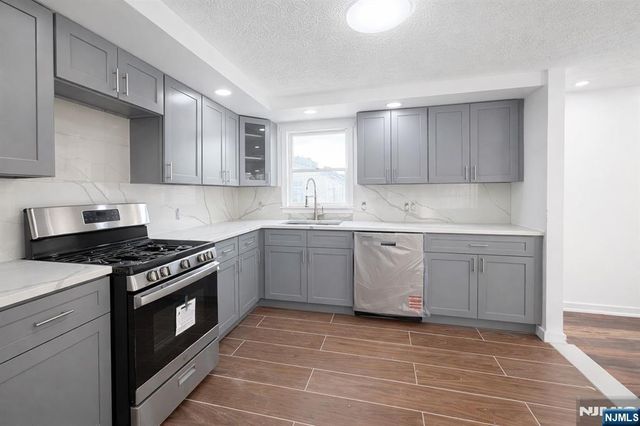 87 Merseles Street 2, Jersey City, NJ 07302