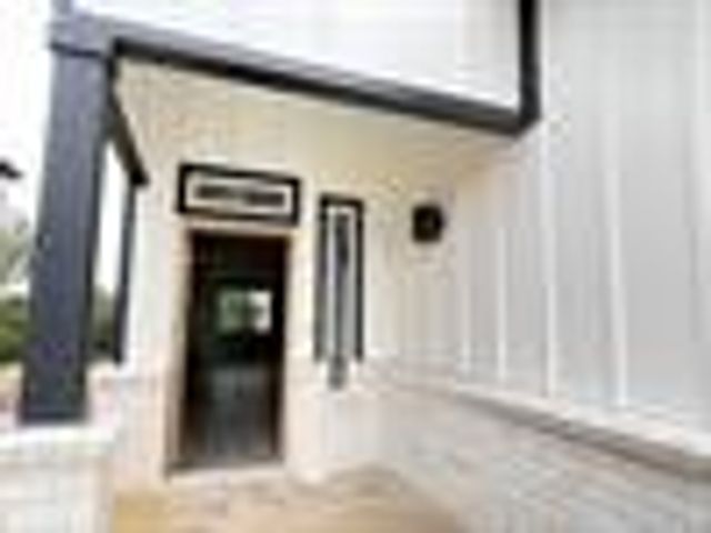 1406 Diceman Avenue, Dallas, TX 75203