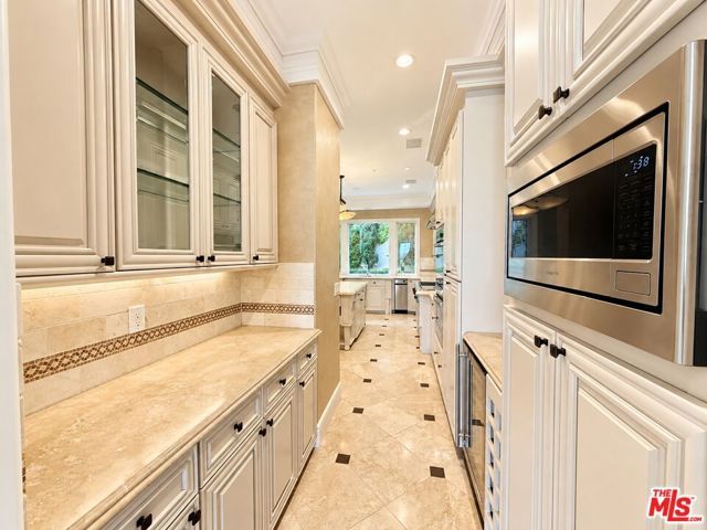 16625 Calle Haleigh, Los Angeles, CA 90272