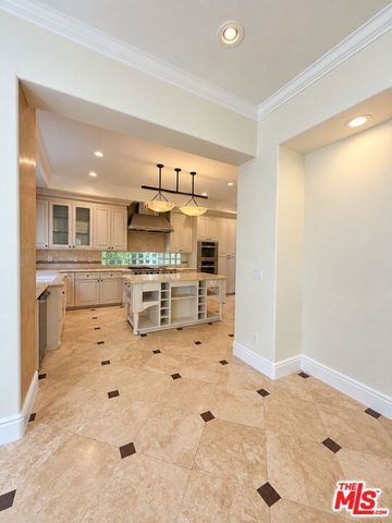 16625 Calle Haleigh, Los Angeles, CA 90272