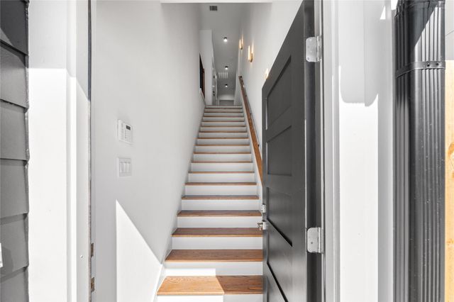 9821 Turnbow Street AB, Houston, TX 77029