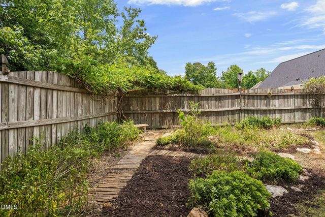 108 Grassy Ridge Court, Apex, NC 27502