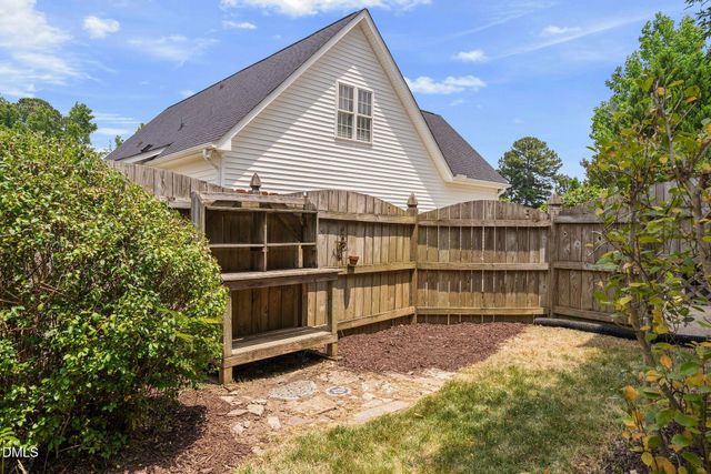 108 Grassy Ridge Court, Apex, NC 27502