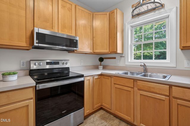 108 Grassy Ridge Court, Apex, NC 27502