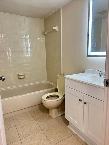 4033 DREAM OAK PLACE 101, Tampa, FL 33613
