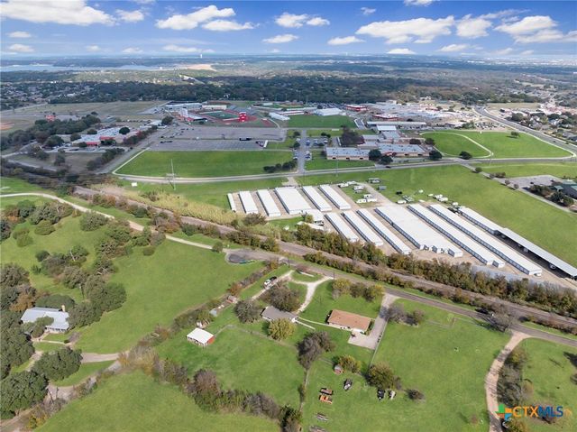 2228 University Drive, Belton, TX 76513