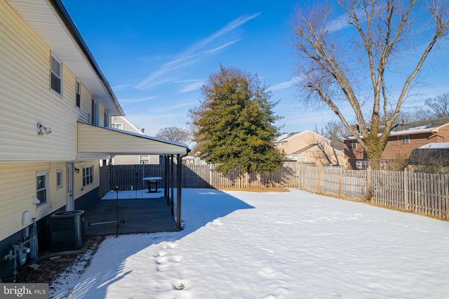 33 SYCAMORE DR, Burlington, NJ 08016