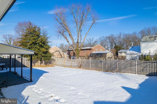 33 SYCAMORE DR, Burlington, NJ 08016