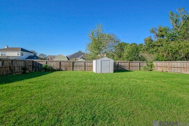 39152 Cajun Bayou Ave, Gonzales, LA 70737