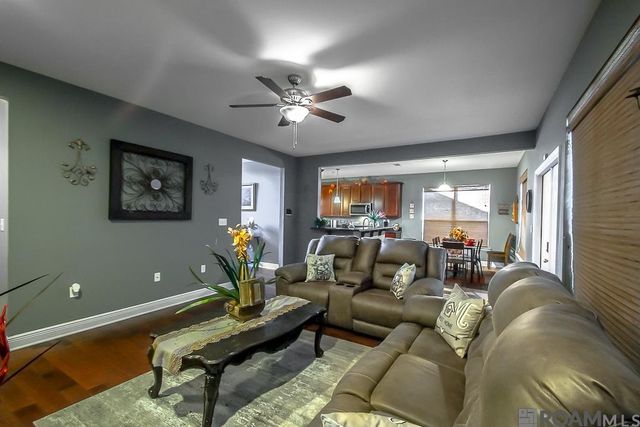 39152 Cajun Bayou Ave, Gonzales, LA 70737