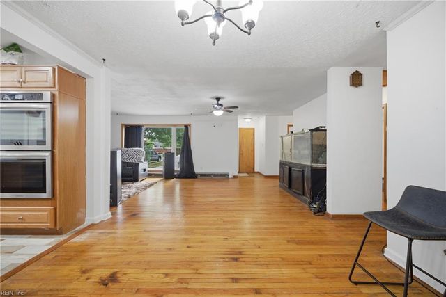 616 Powhatan PW, Hampton, VA 23661