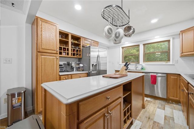 616 Powhatan PW, Hampton, VA 23661
