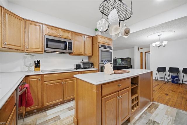 616 Powhatan PW, Hampton, VA 23661