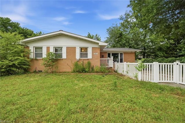 616 Powhatan PW, Hampton, VA 23661