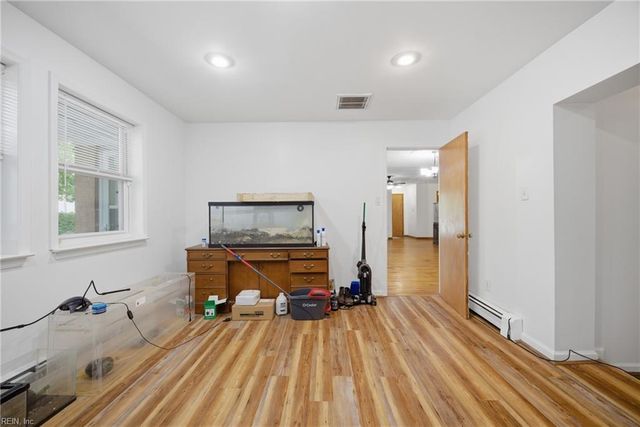 616 Powhatan PW, Hampton, VA 23661