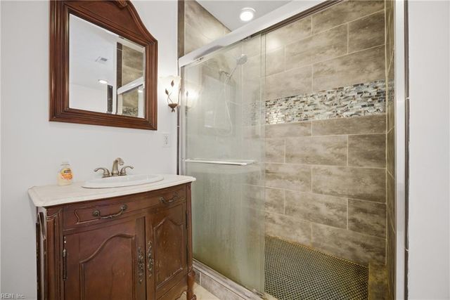 616 Powhatan PW, Hampton, VA 23661