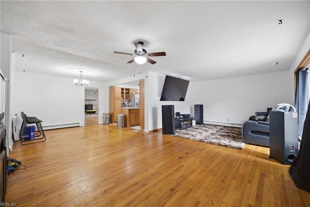 616 Powhatan PW, Hampton, VA 23661
