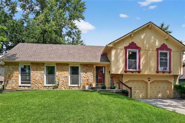 8100 W 98TH Street, Overland Park, KS 66212