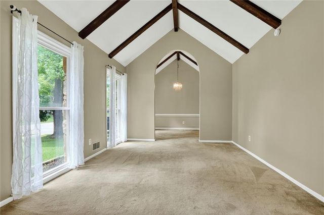 8100 W 98TH Street, Overland Park, KS 66212