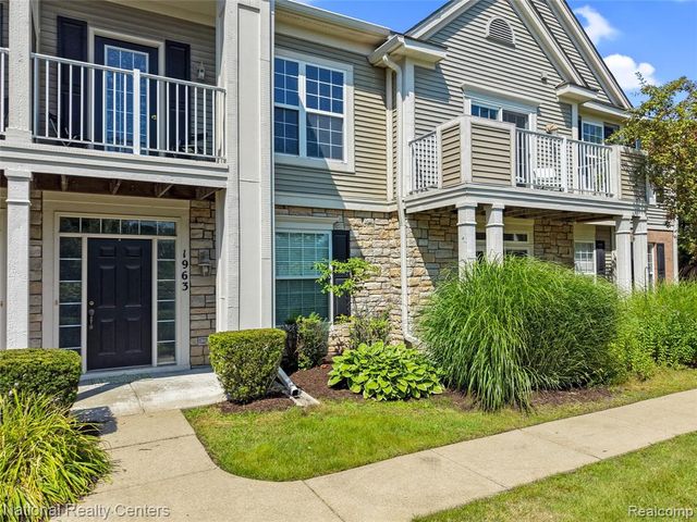 1963 Knollwood Drive, Canton, MI 48188