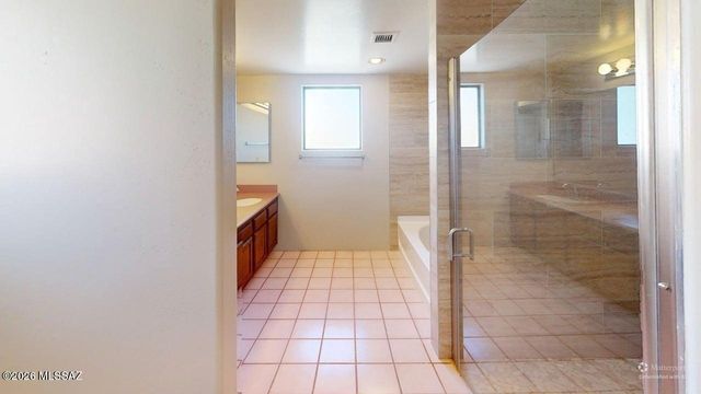 3663 W Placita Del Correcaminos, Tucson, AZ 85745