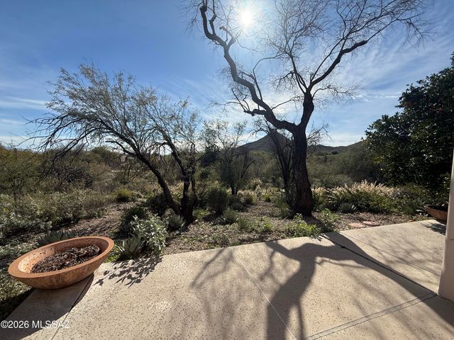 3663 W Placita Del Correcaminos, Tucson, AZ 85745