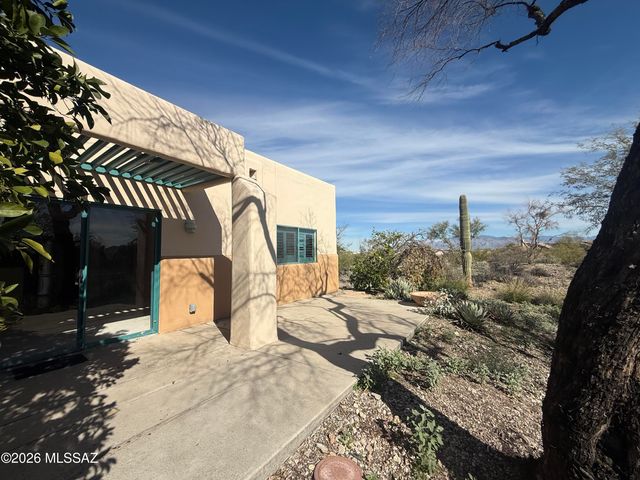 3663 W Placita Del Correcaminos, Tucson, AZ 85745