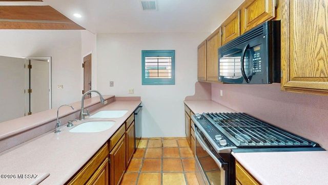 3663 W Placita Del Correcaminos, Tucson, AZ 85745