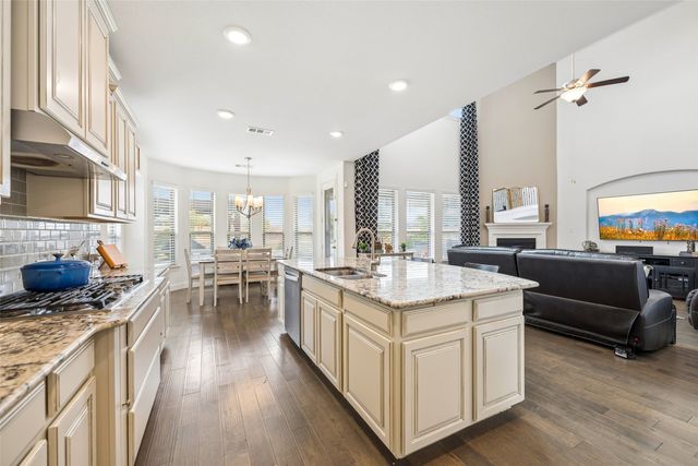 15012 Lions Back Cove, Fort Worth, TX 76262