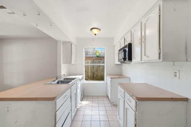 16957 Glen Eagle Drive, Conroe, TX 77385